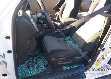 2022 Toyota Tacoma Trd Off Road z USA, uszkodzony, nr VIN 3TMDZ5BN2NM121260